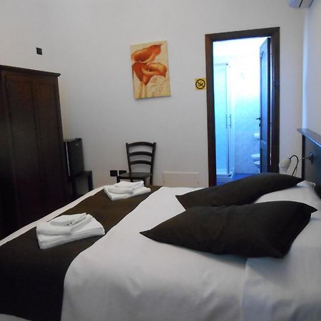 Bed & Breakfast Giardini Di Marzo Lecce Buitenkant foto