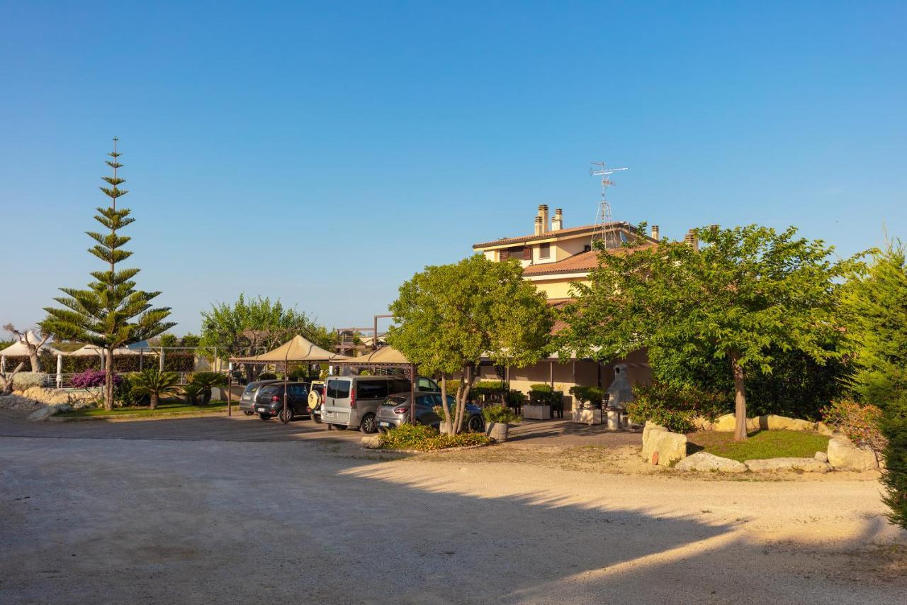 Bed & Breakfast Giardini Di Marzo Lecce Buitenkant foto