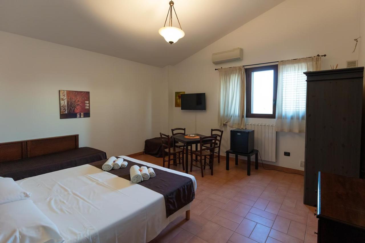 Bed & Breakfast Giardini Di Marzo Lecce Buitenkant foto