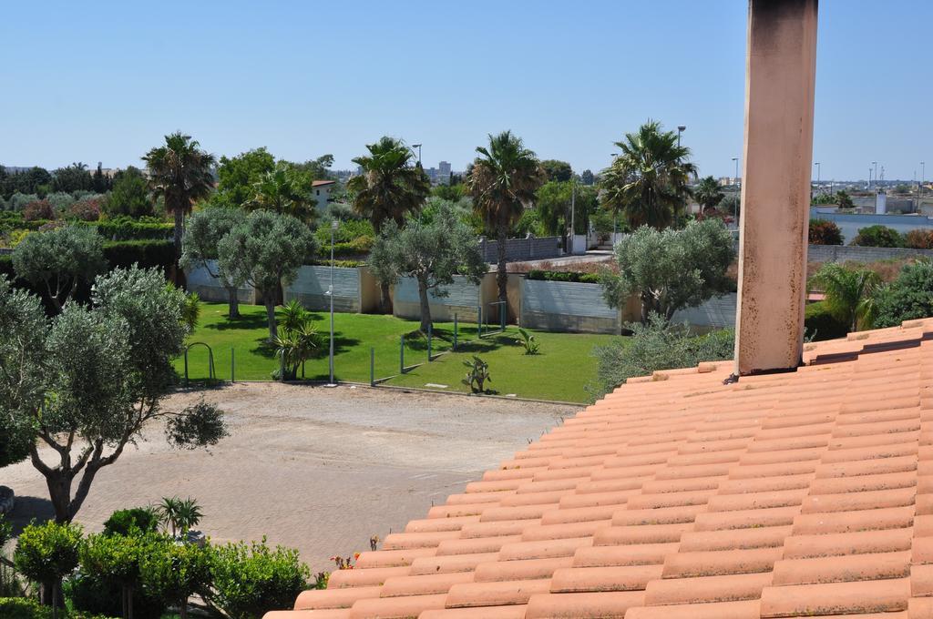 Bed & Breakfast Giardini Di Marzo Lecce Buitenkant foto