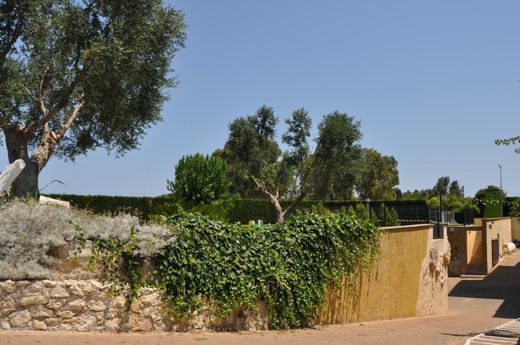 Bed & Breakfast Giardini Di Marzo Lecce Buitenkant foto