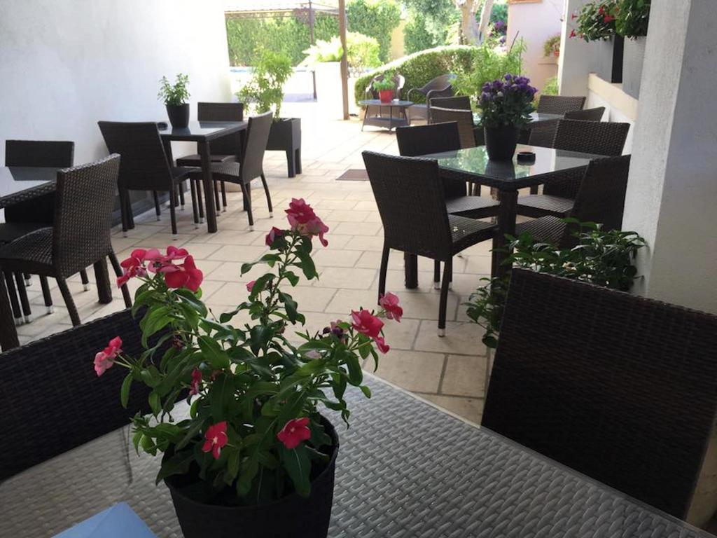Bed & Breakfast Giardini Di Marzo Lecce Buitenkant foto