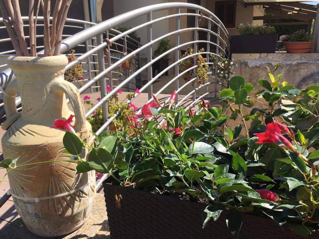 Bed & Breakfast Giardini Di Marzo Lecce Buitenkant foto