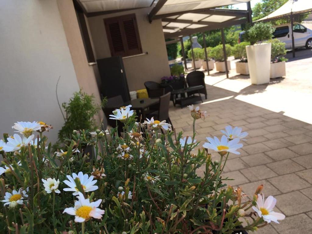 Bed & Breakfast Giardini Di Marzo Lecce Buitenkant foto