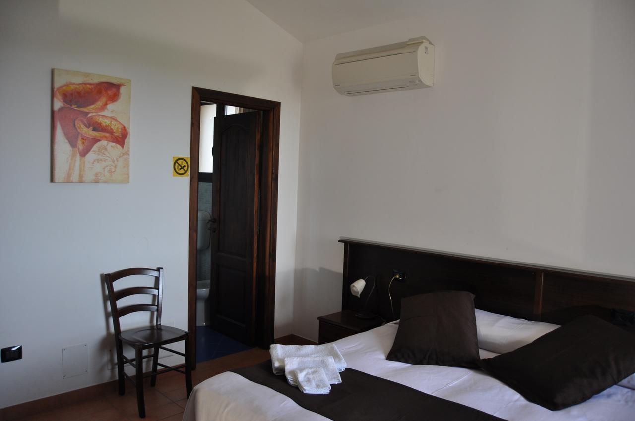 Bed & Breakfast Giardini Di Marzo Lecce Buitenkant foto
