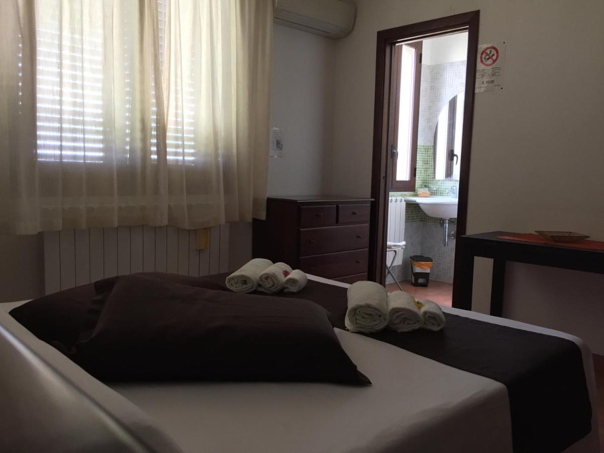 Bed & Breakfast Giardini Di Marzo Lecce Buitenkant foto