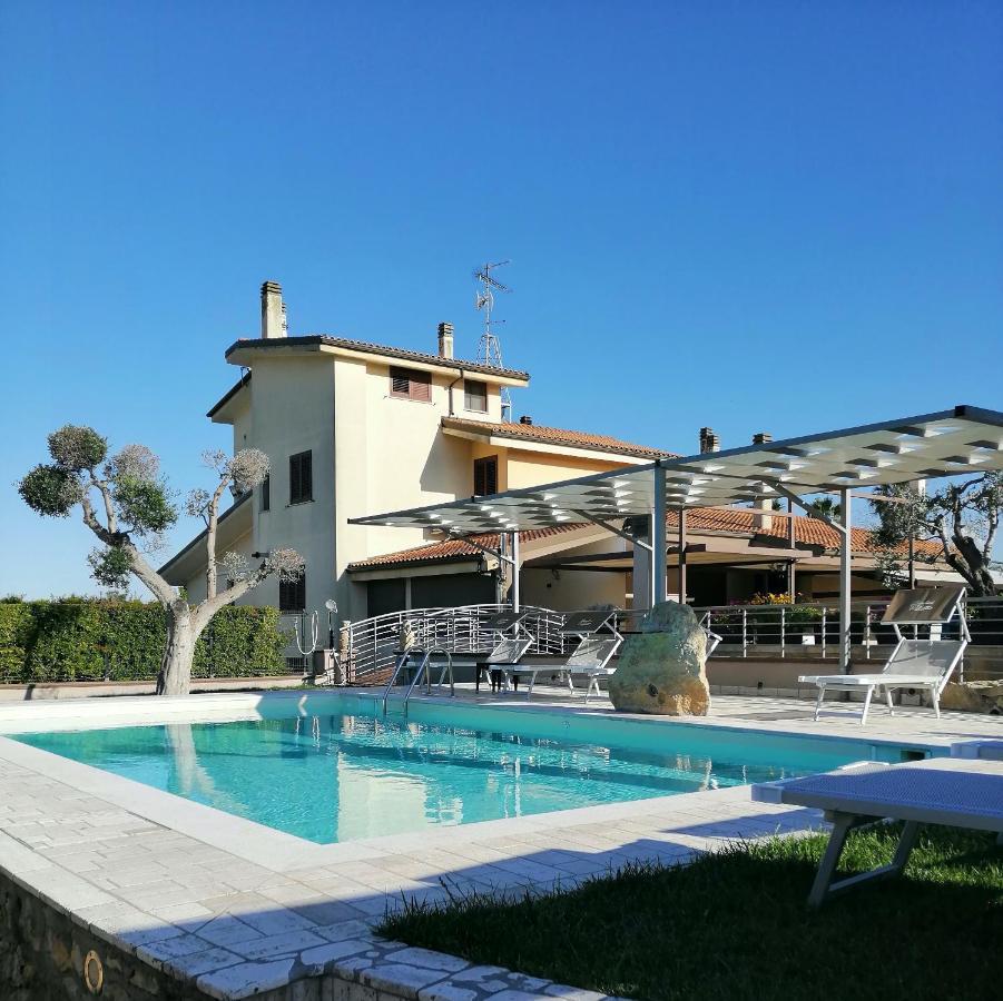 Bed & Breakfast Giardini Di Marzo Lecce Buitenkant foto